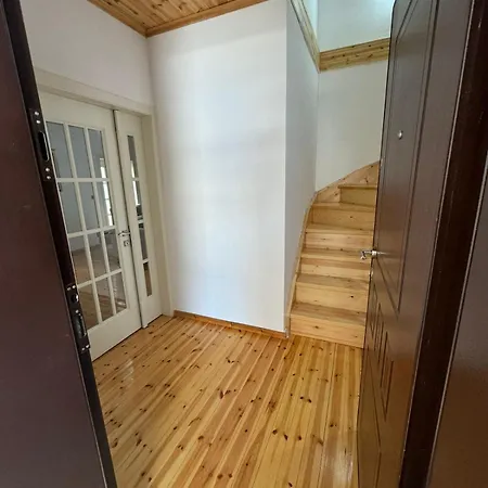 Central Apartment Gjirokaster * Gjirokaster